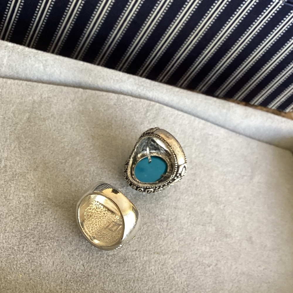 🚨Sale🚨!! 2 Vintage Fashion Rings - Picture 5 of 6